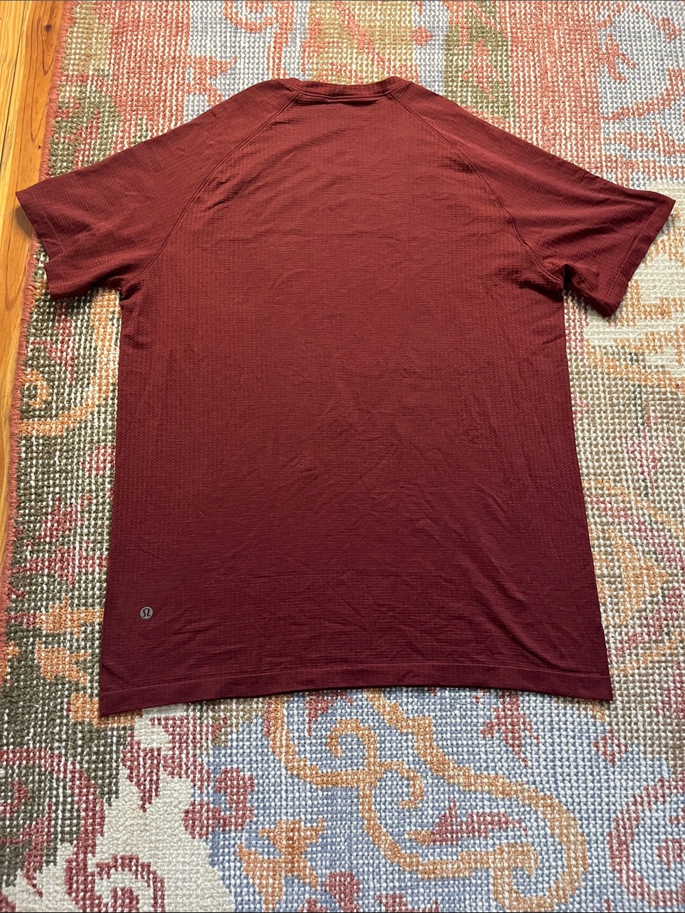 Lululemon Metal Vent Tech Short Sleeve Shirt Men’s Large Burgundy Red EUC - Picture 10 of 11